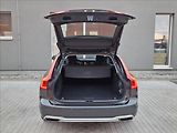 Volvo V90 D4 AWD Cross Country,ČR,1.Maj - náhled 39