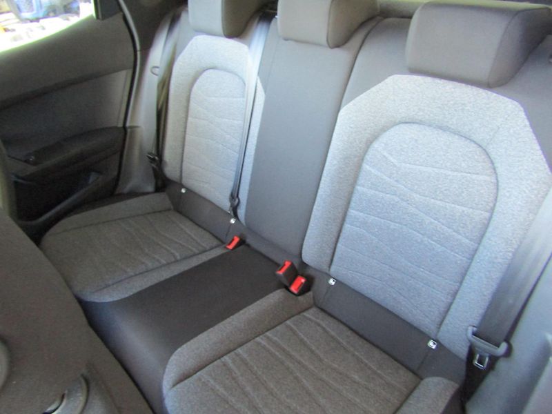 Seat Arona Xperience 1.0 TSI DSG - fotka 23 z 30