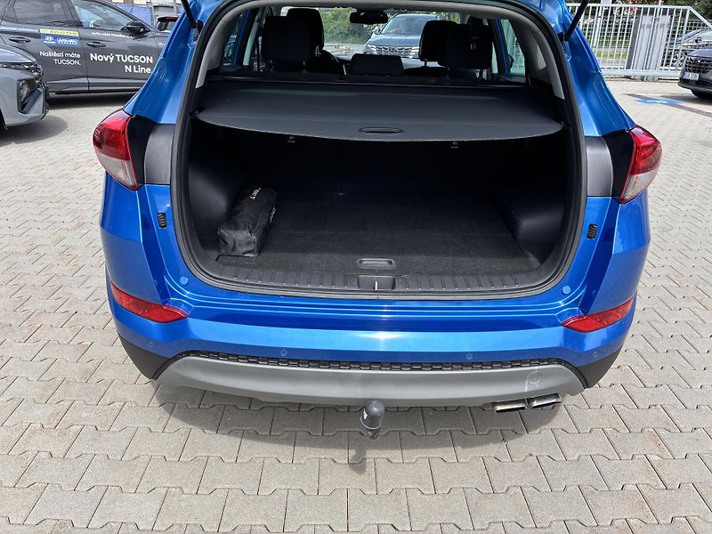 Hyundai Tucson 4x4, STYLE,TAŽNÉ,1.MAJITEL - fotka 26 z 26