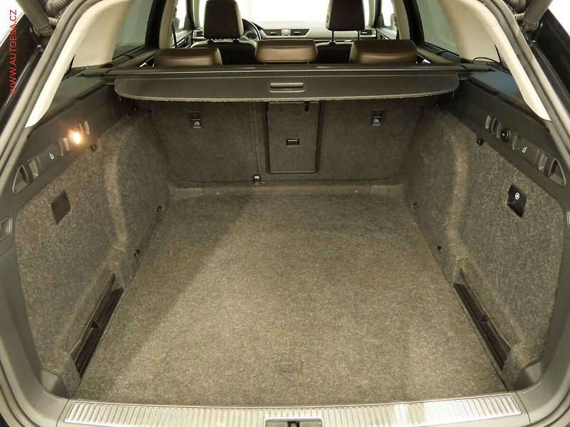 Škoda Superb (2016) 2.0, ČR, L&K, AT, navi - fotka 7 z 25