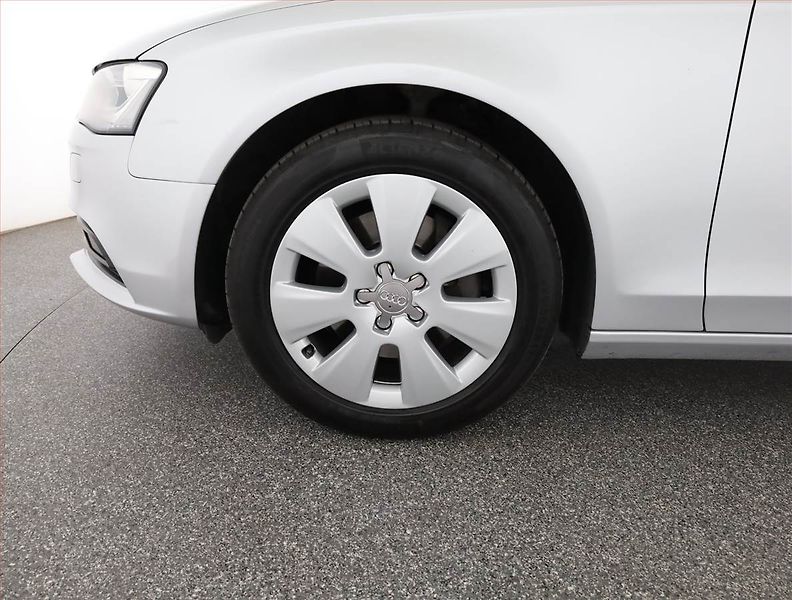 Audi A4 (2013) 3.0 TDI, 4X4, Automat, Navi - fotka 19 z 19