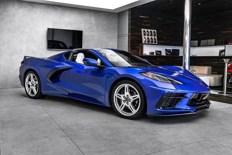 Chevrolet Corvette (2022) C8 Stingray - fotka 5 z 24