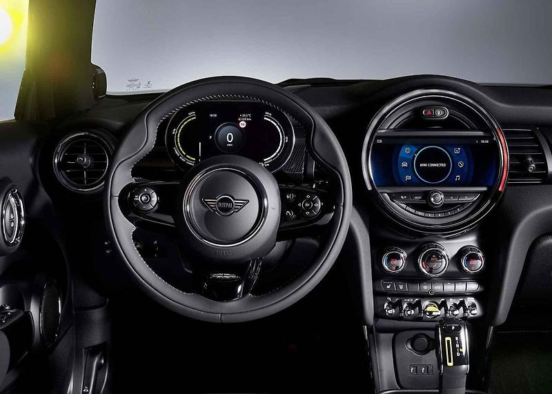 Mini Cooper SE zatím nezná svou českou cenu