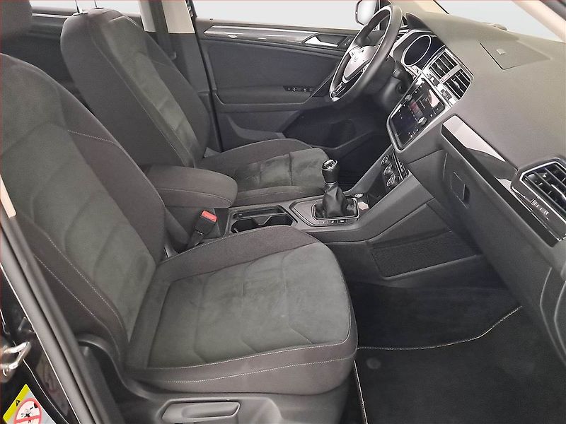Volkswagen Tiguan (2019) Comfortline 1.5 TSI - fotka 9 z 16