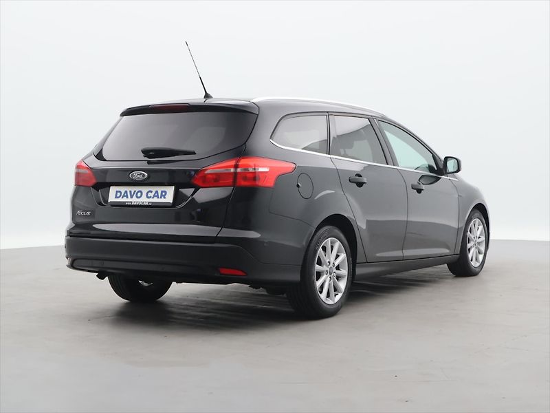 Ford Focus 1.5 TDCI 88kW Aut. Klima Navi - fotka 7 z 31