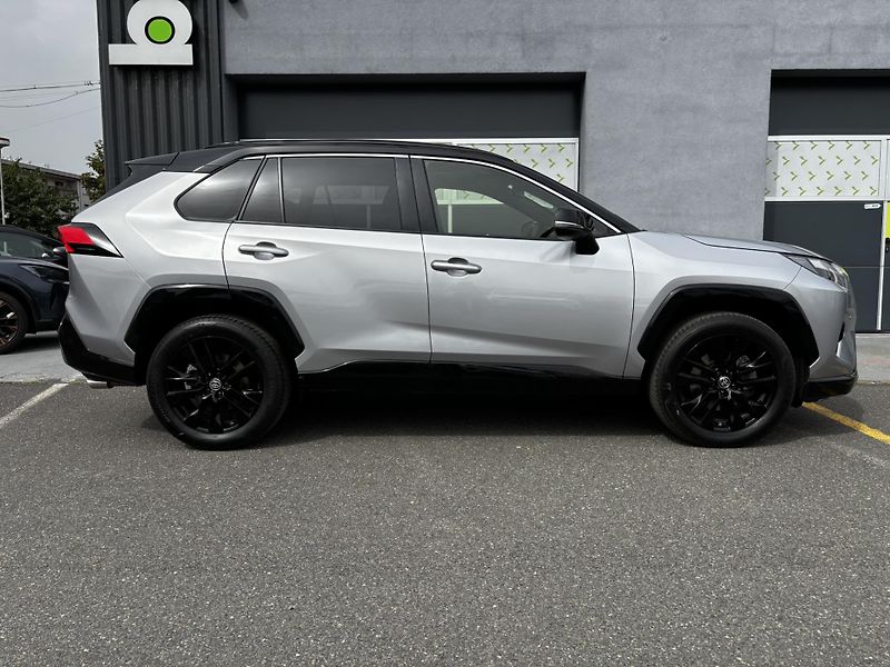 Toyota RAV4 (2024) Selection 2.5 Hybrid (163 kW) - fotka 2 z 17