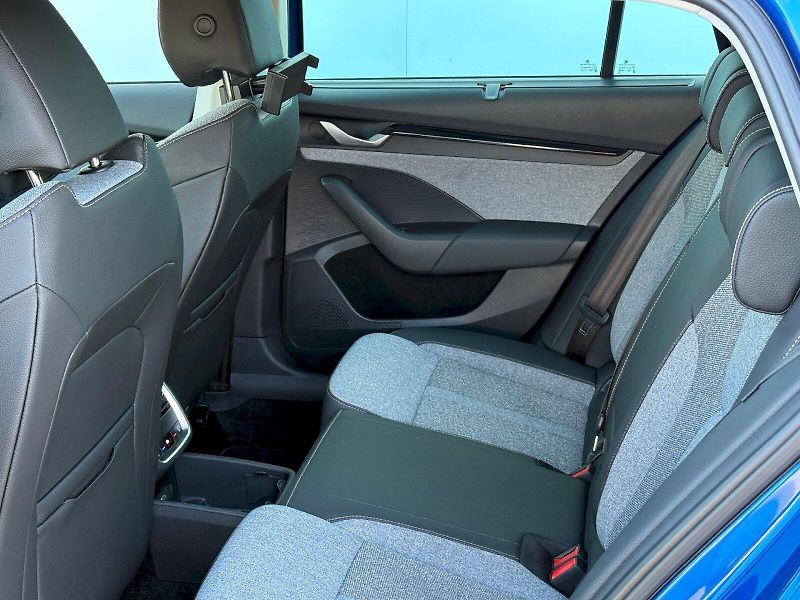 Škoda Octavia (2024) Combi 1.5 TSI / 110 kW / TOP S - fotka 15 z 26