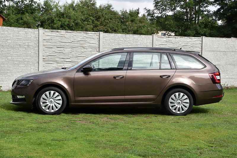 Škoda Octavia 1.5 TSi G-TEC,NAVI,TEMP,TAŽNÉ - fotka 5 z 45