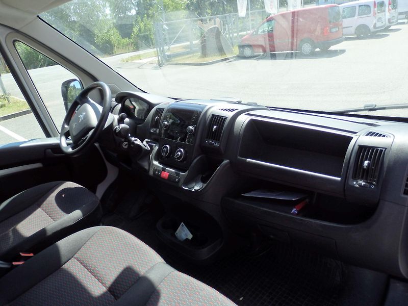 Citroën Jumper (2022) 2.2BHDi 33 L3H2 140 4d - fotka 9 z 10