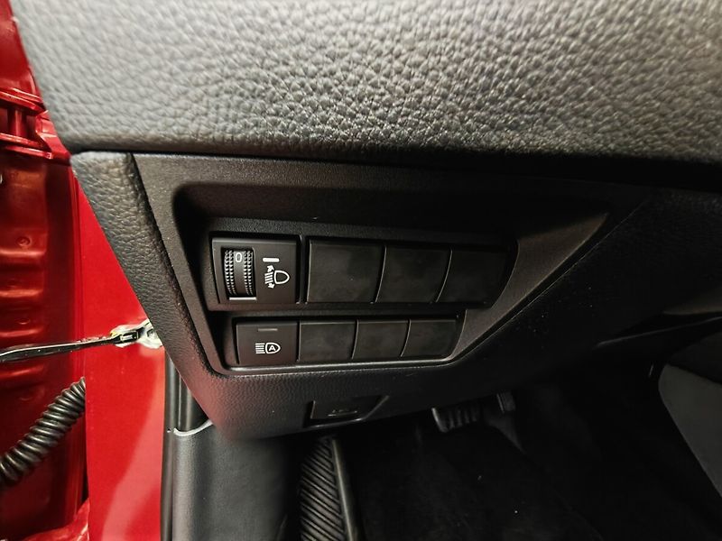 Toyota Yaris Cross 1.5 Hybrid eCVT Comfort 4x2 - fotka 21 z 28