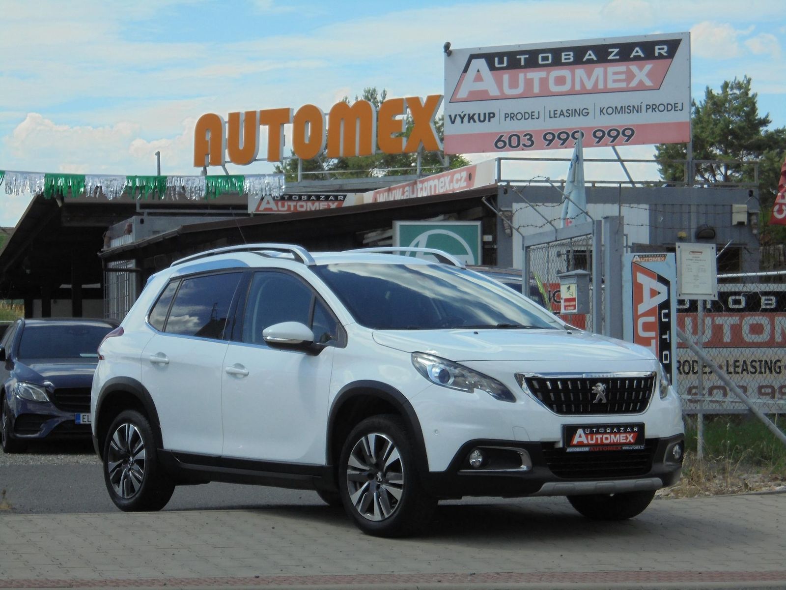 Peugeot 2008 1.2i 81kw- GT LINE-SERVISKA