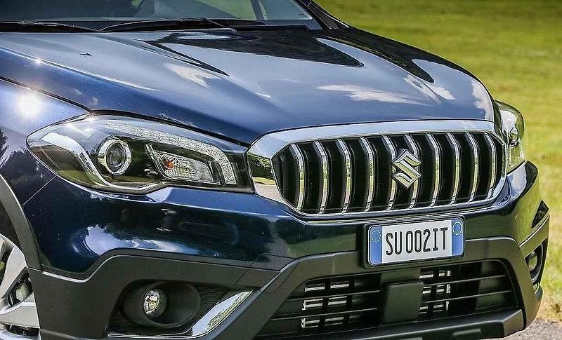 Suzuki S-Cross.