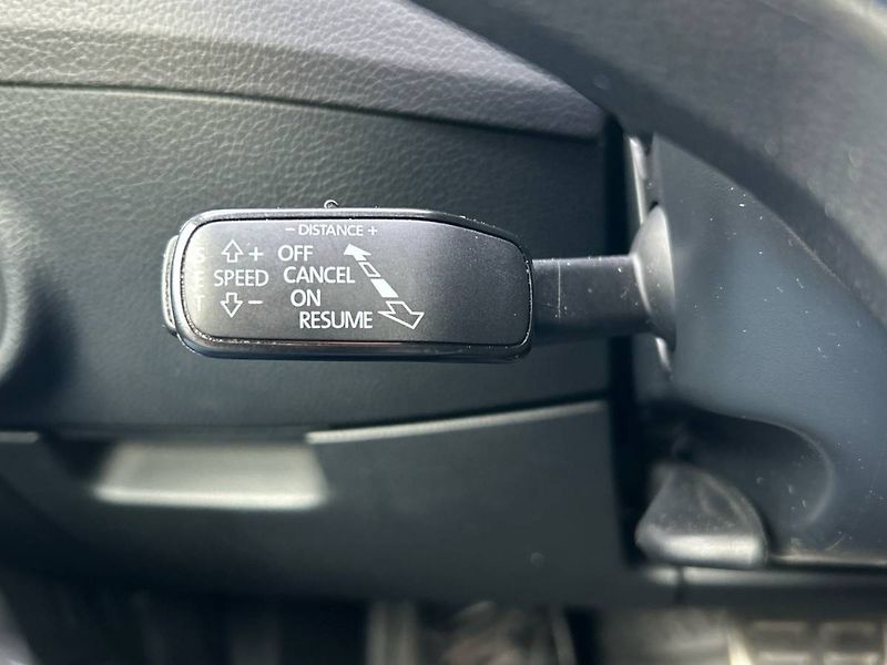Škoda Superb (2022) kombi 2.0 TDI 7DSG L&K - fotka 7 z 35