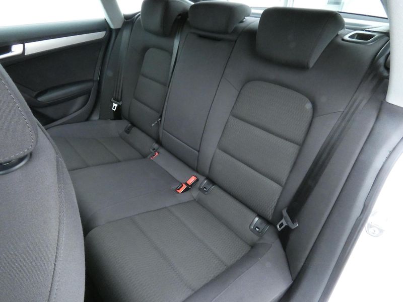 Audi A5 2.0 TDI 130 kW quattro - fotka 23 z 30