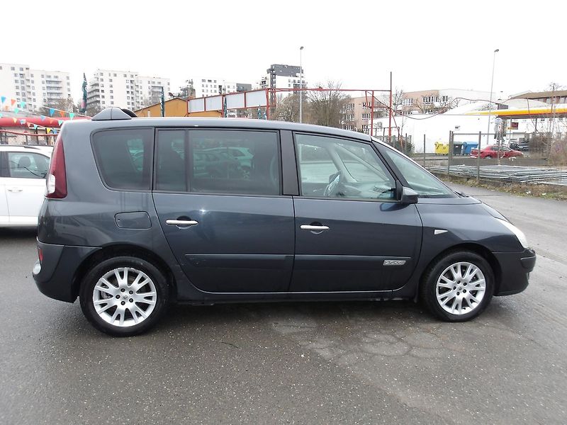 Renault Espace 2,0DCi 110kW 2 x ALU KOLA - fotka 8 z 36