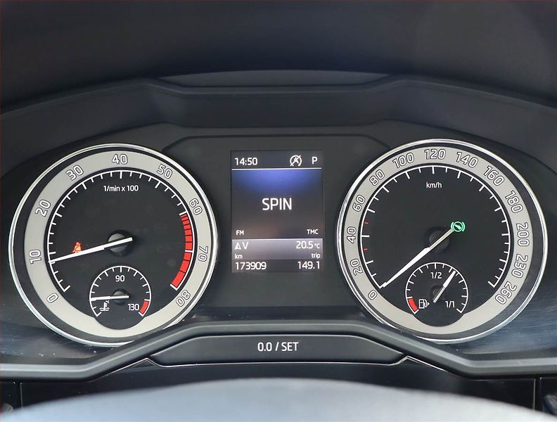 Škoda Superb (2017) Laurin&Klement 2.0 TSI - fotka 11 z 24