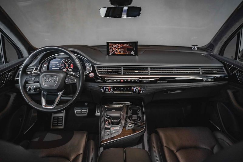 Audi SQ7 (2018) V8*TDi*7míst*HUD*B&O*TZ*CZ*R22 - fotka 9 z 19