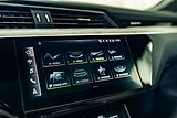 Audi e-tron 55 300kW Pano ACC 360 Tažné - náhled 27