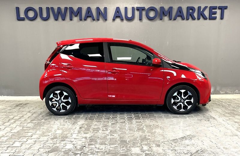 Toyota Aygo 1.0 VVT-i AT Style - fotka 15 z 15