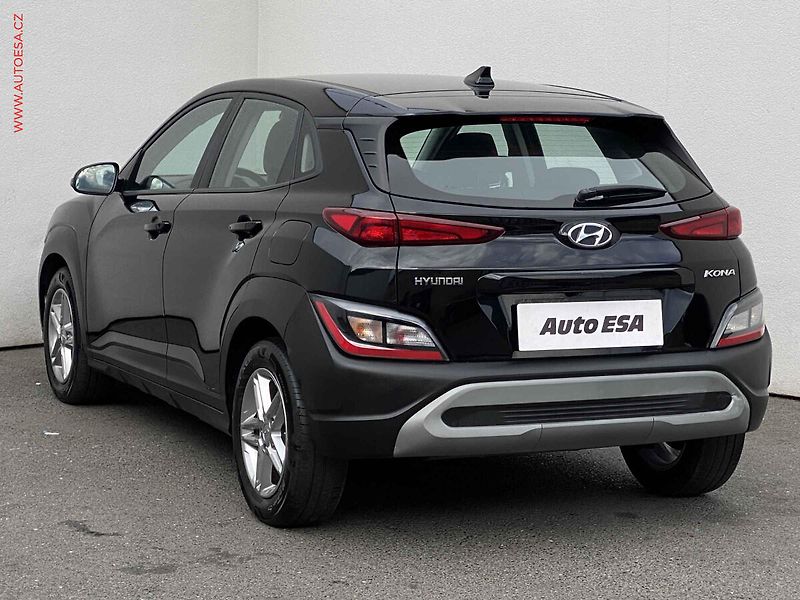 Hyundai Kona (2021) 1.0 T-GDi, AT, +ALU, kamera - fotka 6 z 19
