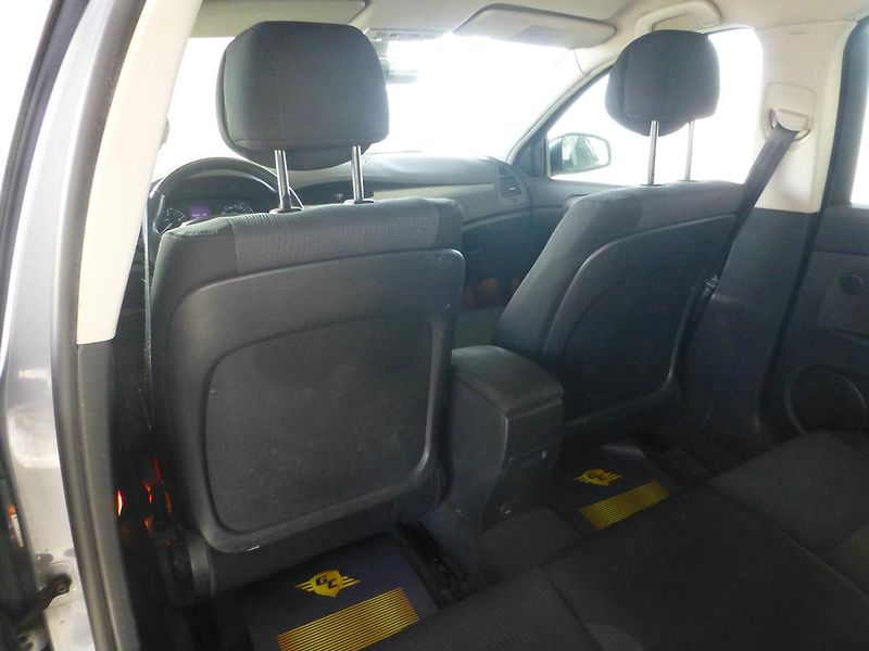 Renault Laguna (2008) 1,5DCI-81KW*PARK.S**ALU**TAŽNÉ - fotka 16 z 26