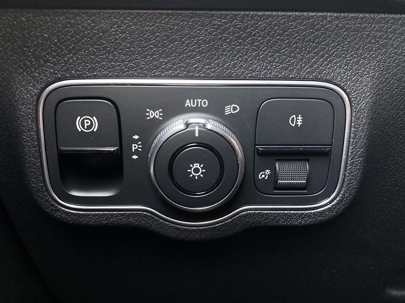 Mercedes-Benz GLB GLB 200 d 4M Progressive  - fotka 17 z 29