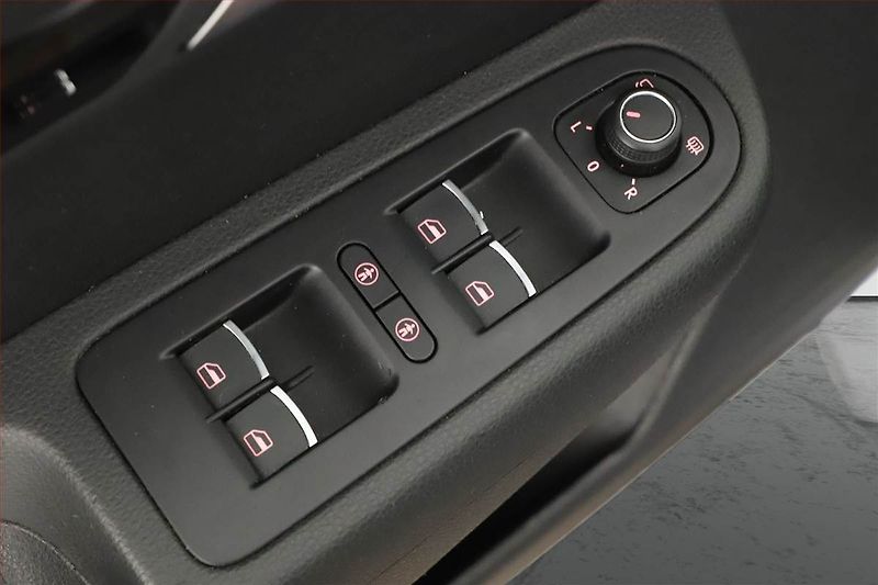 Seat Alhambra (2020) 2.0 TDI - fotka 17 z 21