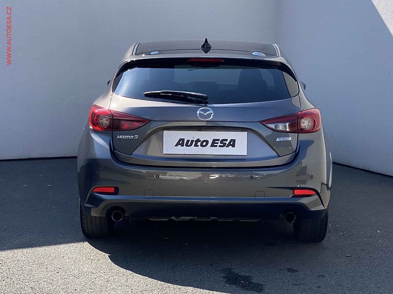 Mazda 3 (2019) 2.0i, LED, navi - fotka 5 z 21