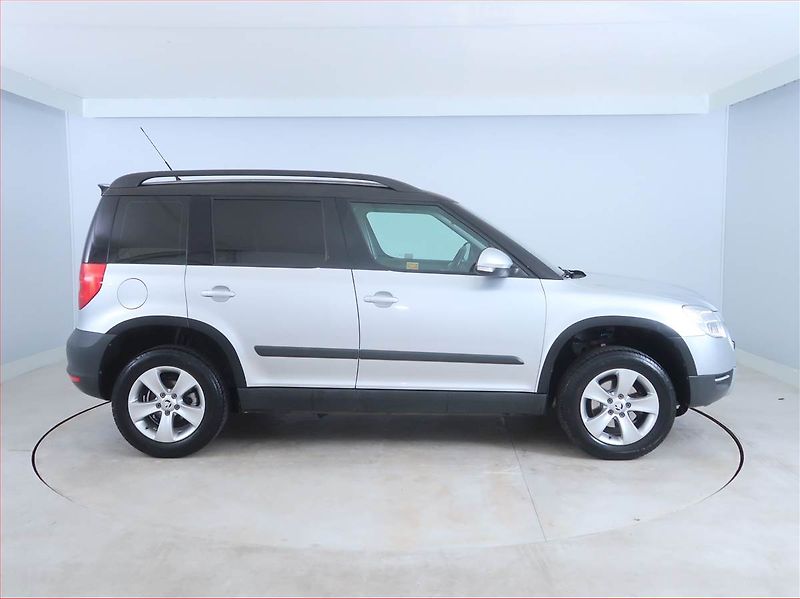 Škoda Yeti (2010) 1.2 TSI, Automat - fotka 6 z 14
