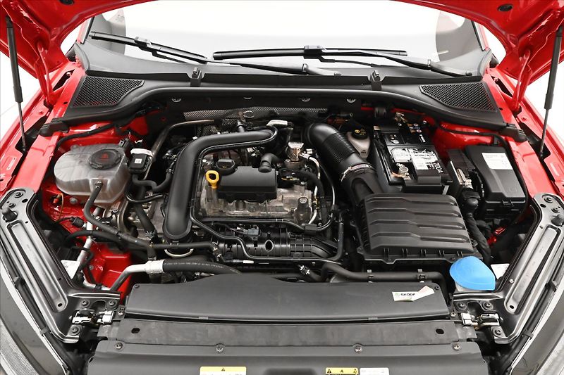 Škoda Octavia 1,0 TSI e-TEC 81kW DSG Style Z - fotka 9 z 33