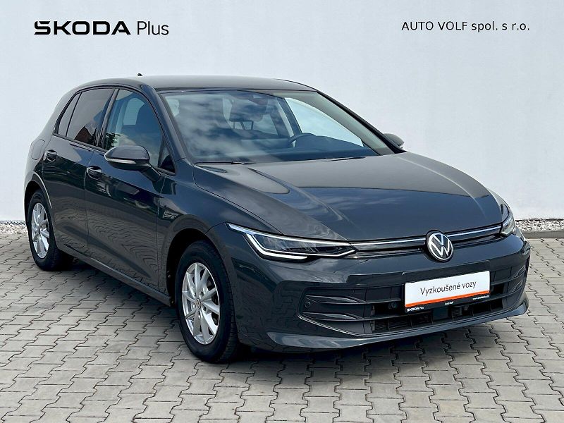 Volkswagen Golf (2025) Limited 1.5 TSI 85 kW 6°manuál - fotka 6 z 33