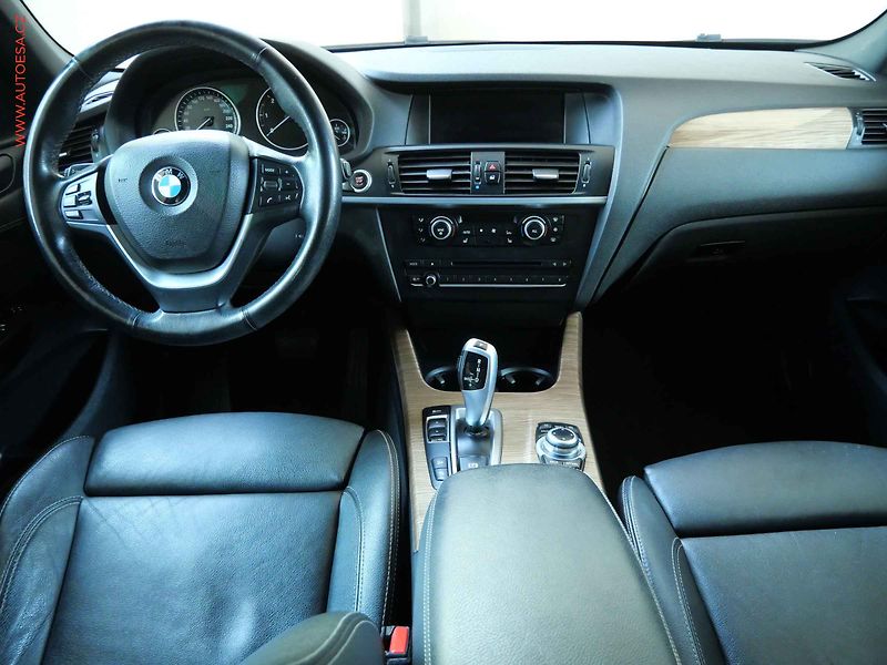 BMW X3 (2012) 3.0d xDrive 30d, 2.maj,ČR - fotka 8 z 24