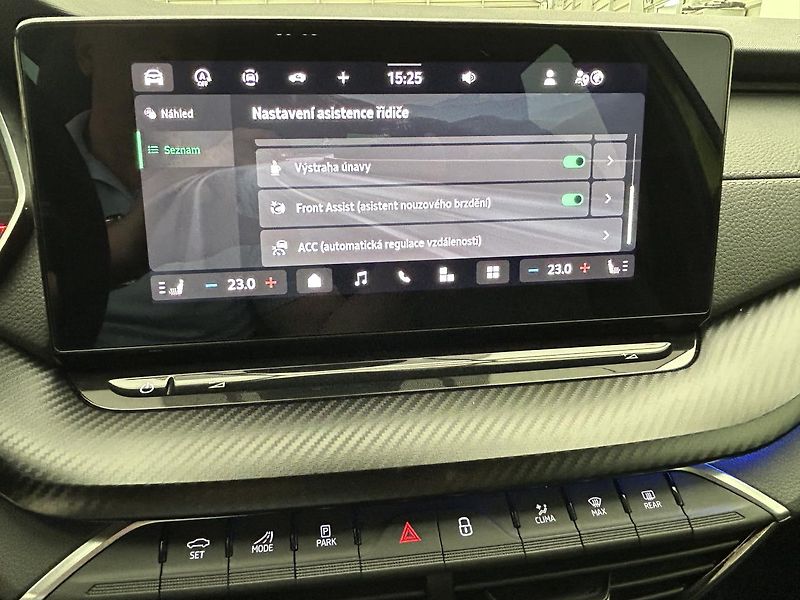 Škoda Octavia 1.5 TSI SportLine - fotka 13 z 29