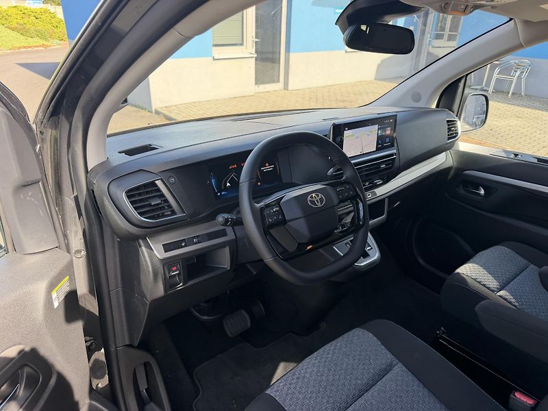 Toyota ProAce Verso 2,2D 132kW automat navi 8míst - fotka 11 z 22