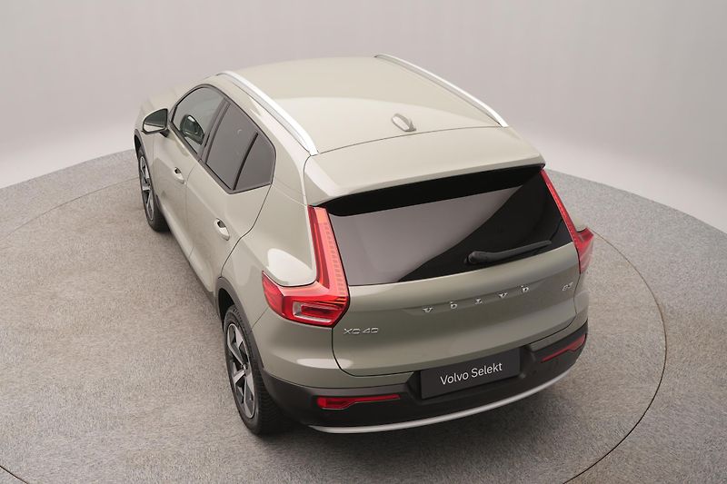 Volvo XC40 B3 CORE AUT  - fotka 14 z 42