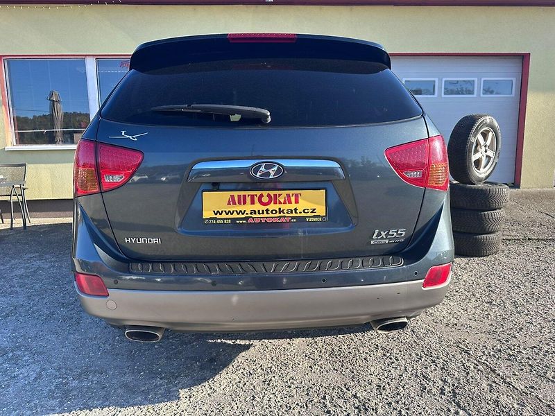 Hyundai ix55 3.0CRDi V6 4x4/7-míst/Výhřev - fotka 4 z 39