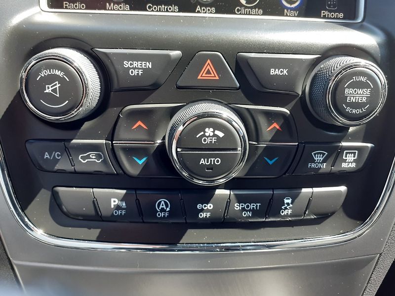 Jeep Grand Cherokee (2017) 3.6  V6  4x4 - fotka 18 z 35