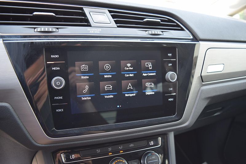 Volkswagen Touran (2019) 1.5TSI 110kw CLBMT 7MÍST TAŽNÉ - fotka 27 z 46