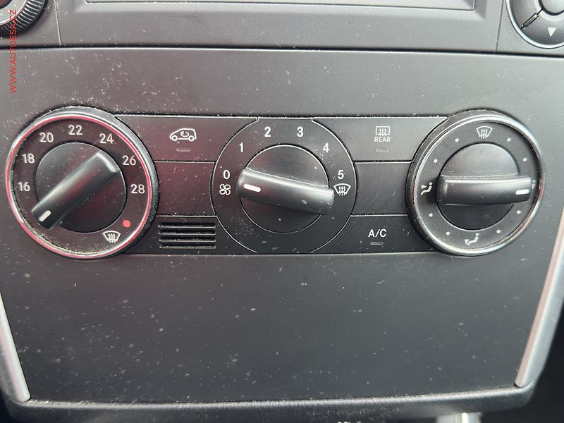 Mercedes-Benz Třídy B (2011) 2.0d, ČR - fotka 14 z 16