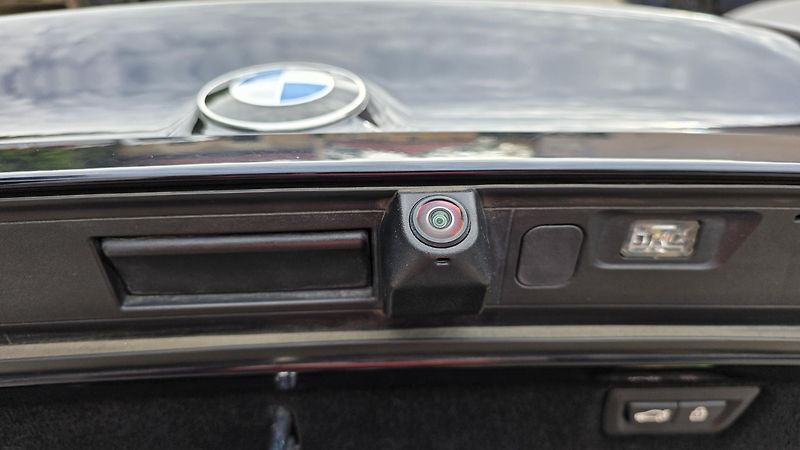 BMW Řada 8 (2023) M850i 4.4 V8 390kW xDrive AT - fotka 12 z 42