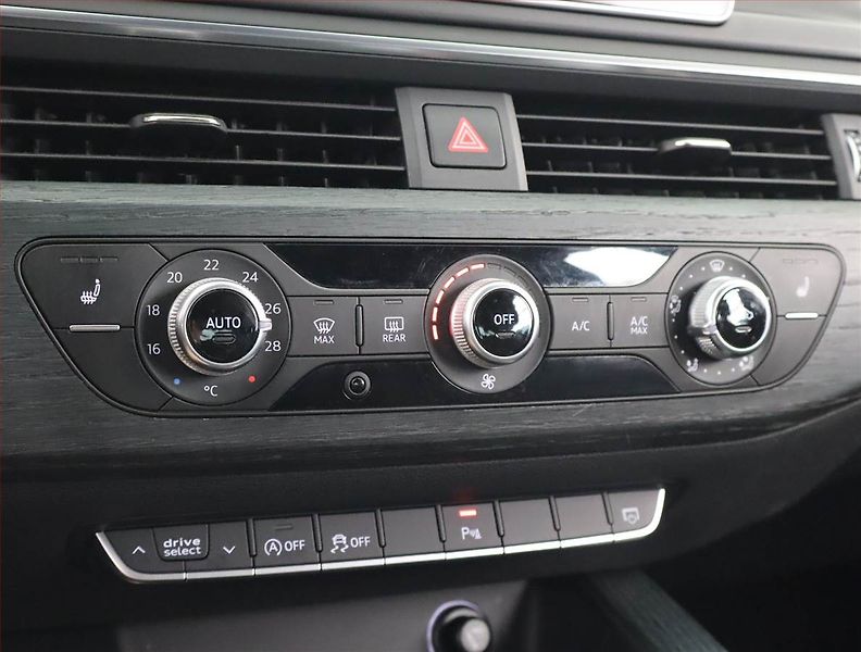 Audi A4 (2016) 2.0 TDI, 4X4, Automat, Navi - fotka 24 z 24