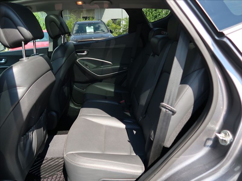Hyundai Santa Fe 2,2 CRDi,145kW,NovéČR,Premium - fotka 21 z 37
