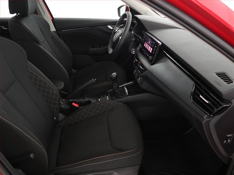Škoda Kamiq (2024) Ambition 1.0 TSI - fotka 9 z 22