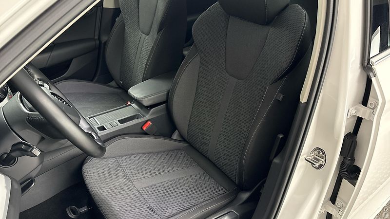 Škoda Octavia 1.5 TSI Style Combi - fotka 15 z 25