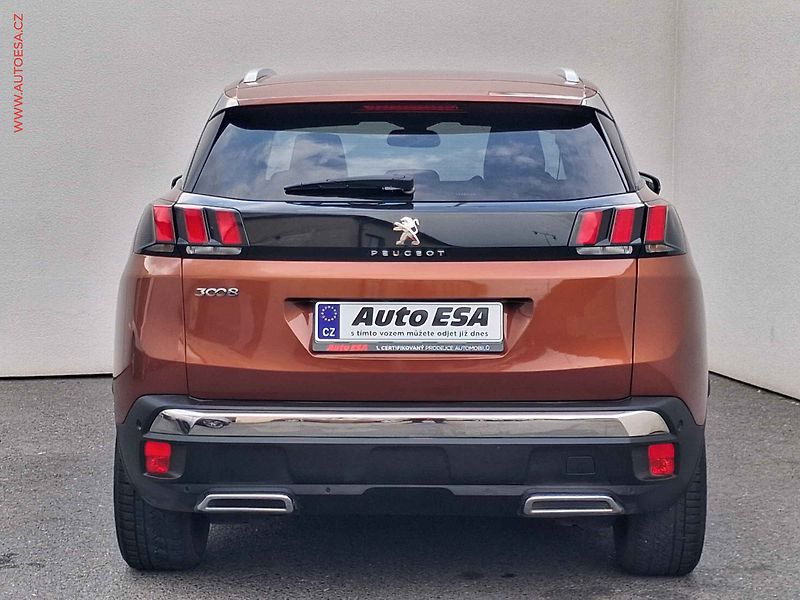 Peugeot 3008 (2018) 1.5 HDI, servis.kniha - fotka 5 z 18