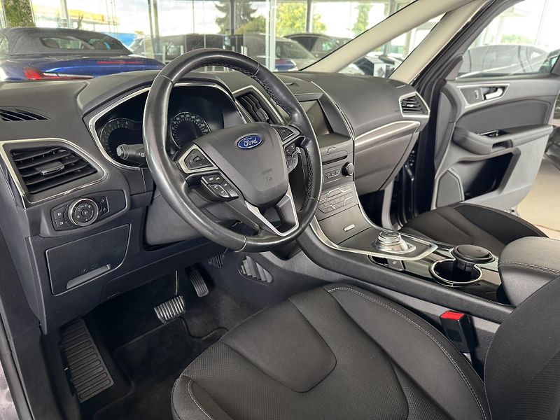 Ford S-MAX 2,0EcoBlue*AT8*Kamera*Tažné - fotka 11 z 37