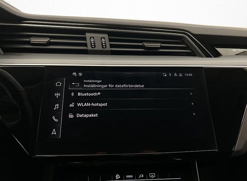 Audi Q8 e-tron 55 Q Kamera Tažné LED Vzduch  - fotka 18 z 28
