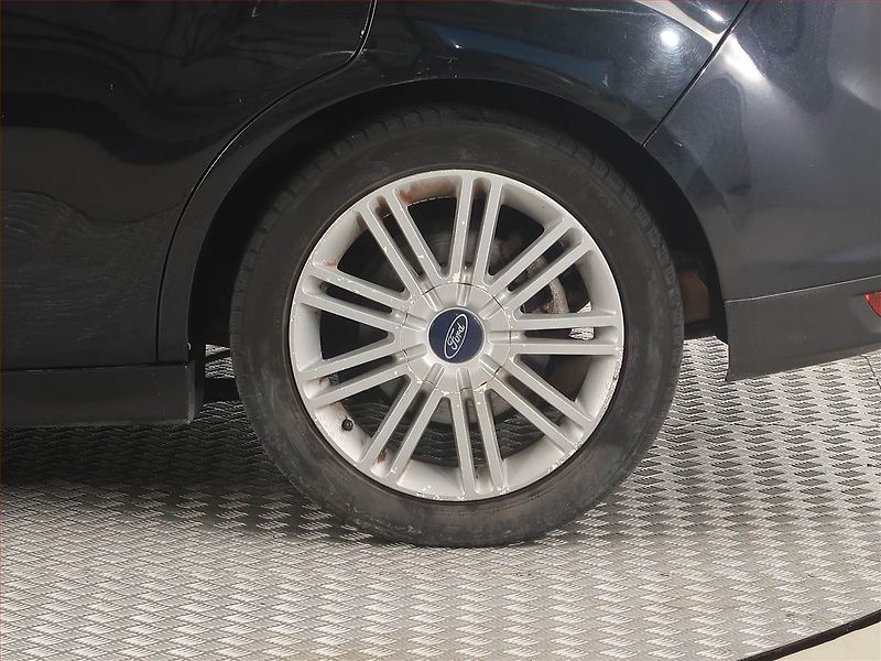 Ford Grand C-MAX (2011) Trend 2.0 TDCi, Automat - fotka 15 z 24