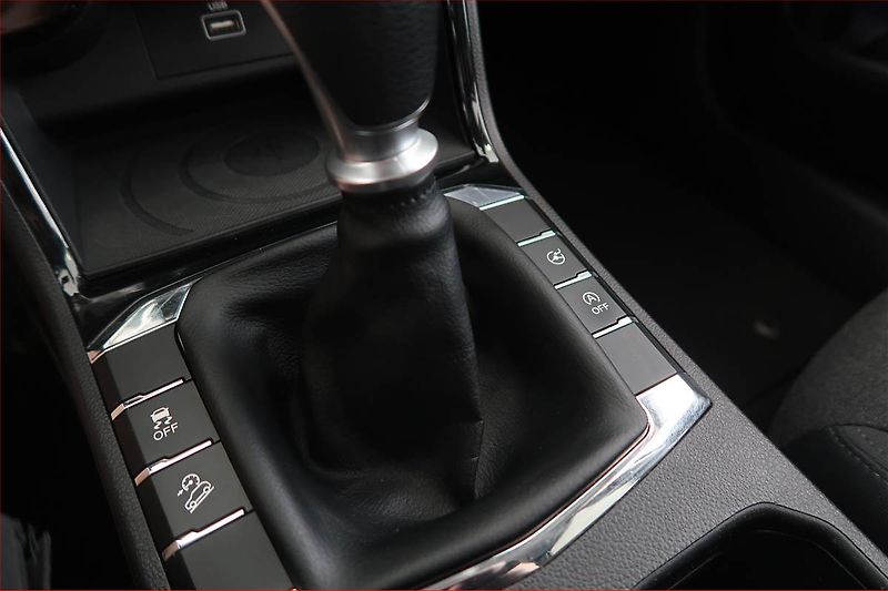 SsangYong Korando (2021) 1.5 T-GDI, ČR,1.maj - fotka 16 z 18