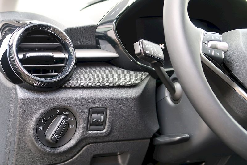 Škoda Fabia (2024) Top Selection 1,0 TSi / 85 kW - fotka 20 z 31